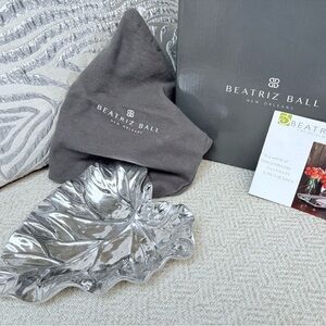 Beatriz Ball Silver Garden Heart-Shaped Leaf Bowl NWT❣️